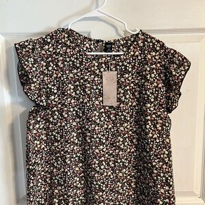 Floral Ruffle Sleeve Blouse